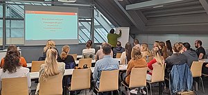 Neben fundierten Impulsen zu Führungsstilen und psychologischen Grundbedürfnissen standen interaktive Kleingruppenarbeiten im Fokus. (Foto: BCW)